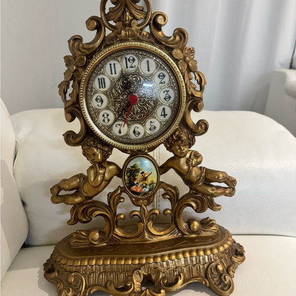 Vintage Mod Dep Gold Cherub Clock Made in Italy Italian Regency Mantle Clock - Picture 5 of 7